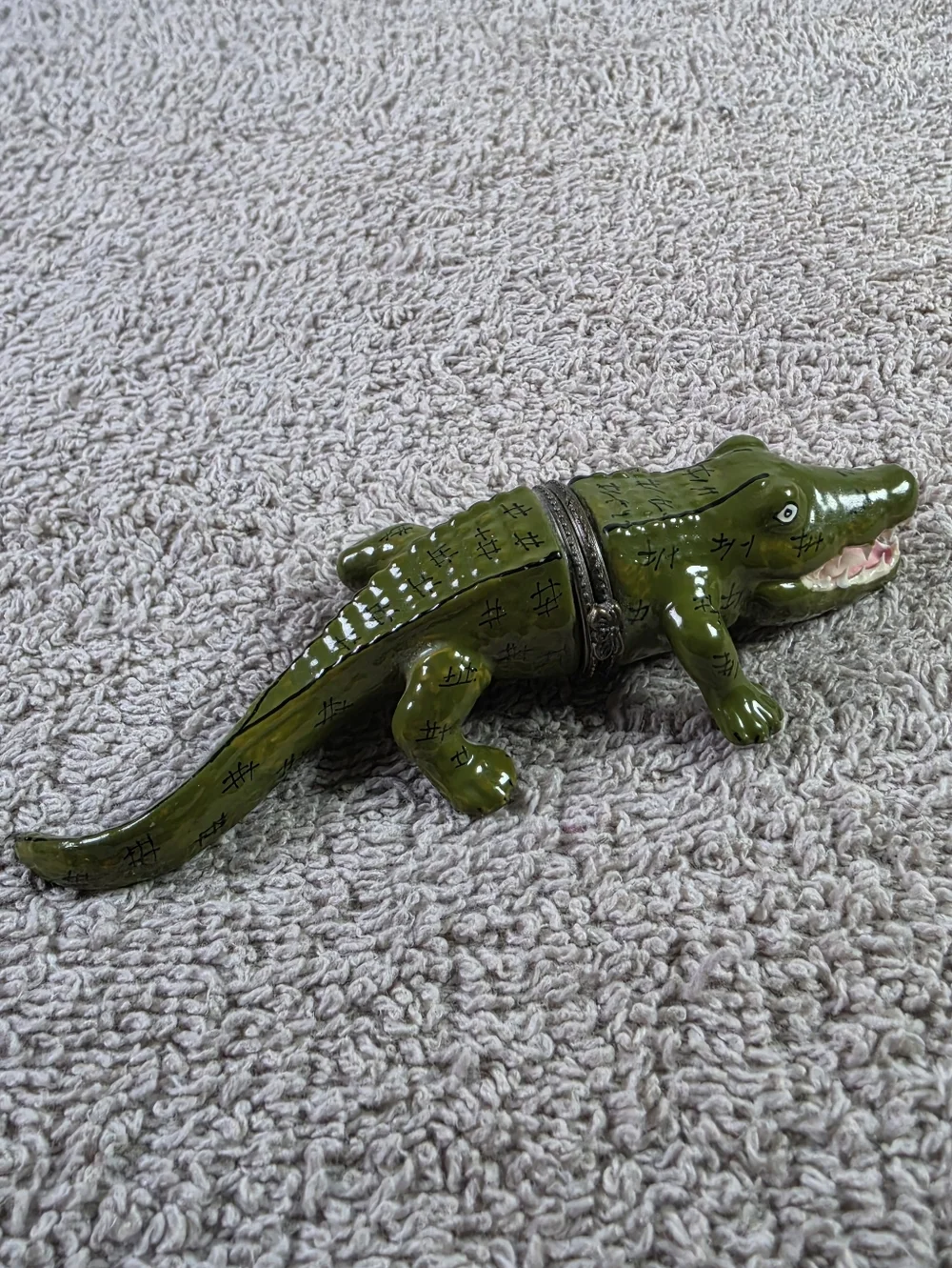 Green Enameled Alligator Trinket Box for Reptile Lovers